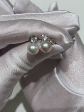 Load and play video in Gallery viewer, Princesses Akoya Sea Pearls Studs 7-7.5MM
