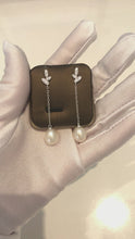 Load and play video in Gallery viewer, Leaves Tear Drop Pearl Earrings
