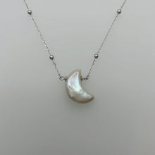 Load image into Gallery viewer, Moon Necklace
