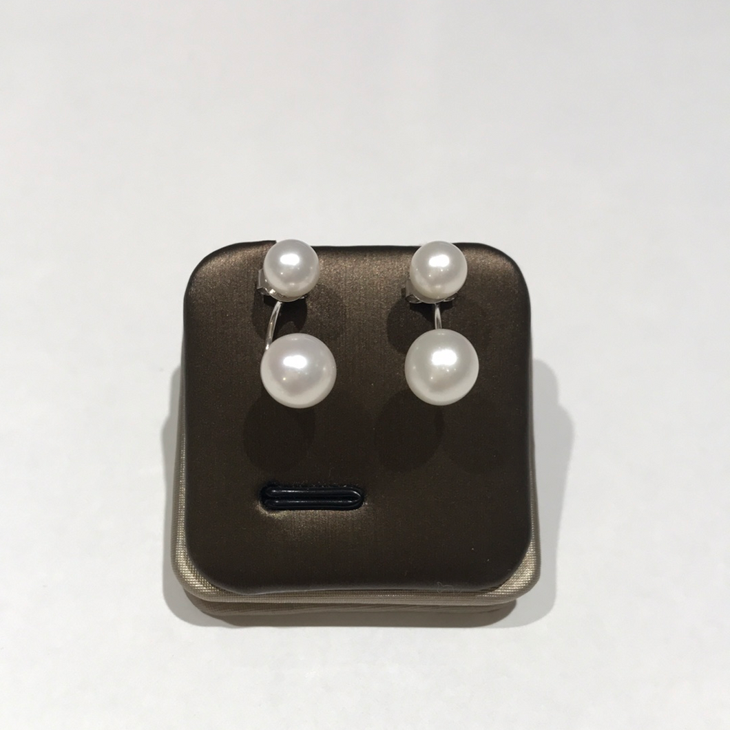 Double Pearls Studs