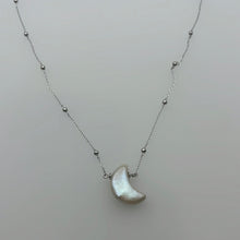 Load image into Gallery viewer, Moon Necklace
