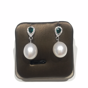 Green Stone Finest Tear Drop Pearl Earrings