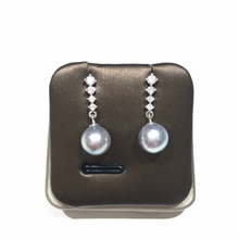 Load image into Gallery viewer, Elegant Earrings with Akoya Sea Pearl Grey
