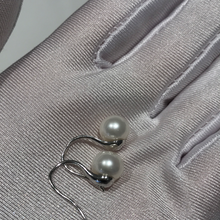 Load image into Gallery viewer, Modern Freshwater Pearls Earrings
